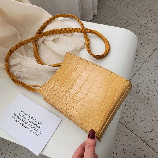 Stone Pattern Saddle Bag For Women 2019 Chain Small Pu Leather Shoulder Messenger Bags Lady Travel Purses and Handbags Hand Bag
